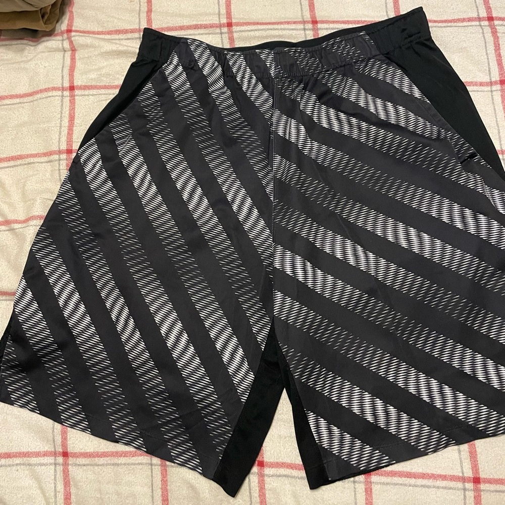 Men’s Nike Basketball Shorts XL